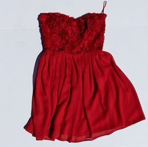 Elise Ryan red cocktail dress